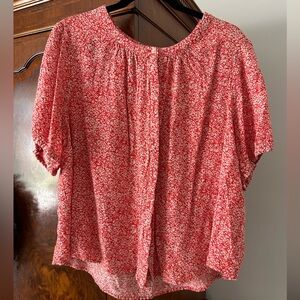 Target- Universal Thread Women’s Red Floral Short-Sleeve Blouse size 2x